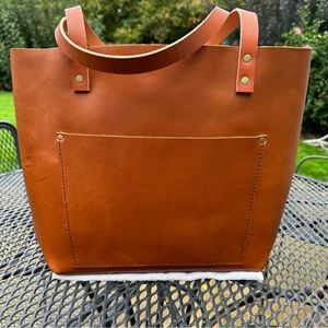 Portland Leather Goods L Honey Tote with Tan Handles- NEW
